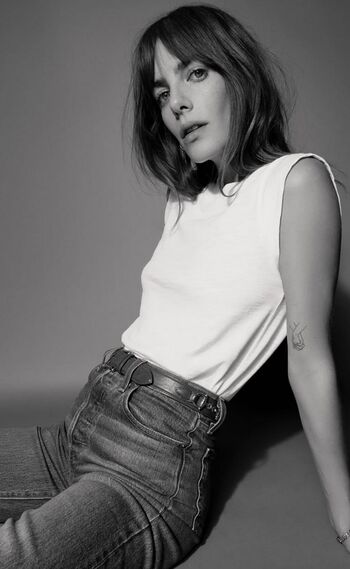 Full leaked Emily labowe private onlyfans photo