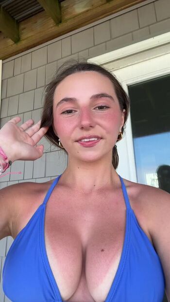 Full leaked Emily newton private onlyfans photo