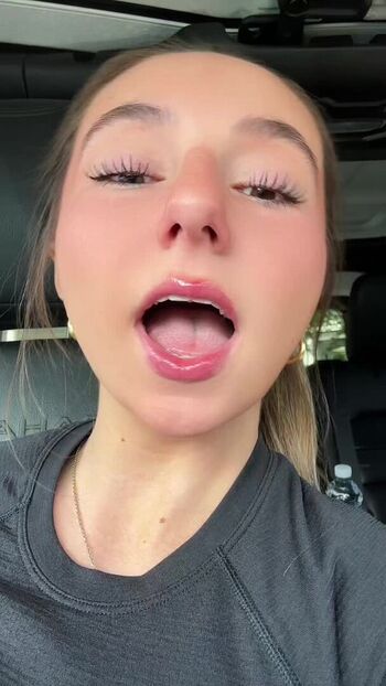 Full leaked Emily newton private onlyfans photo