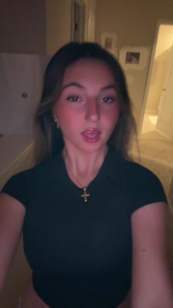 Full leaked Emily newton private onlyfans photo