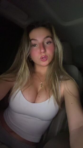 Full leaked Emily newton private onlyfans photo