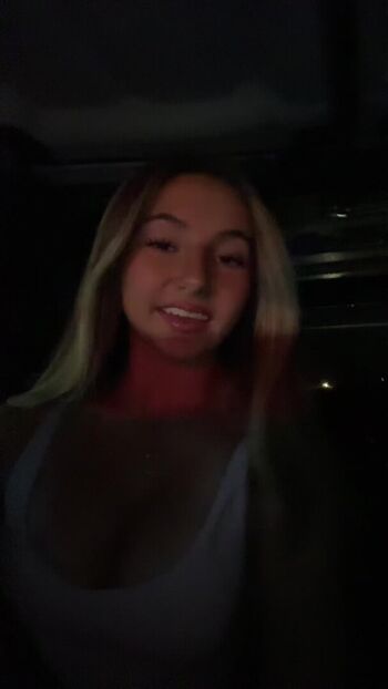 Full leaked Emily newton private onlyfans photo