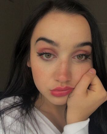 Emily Nicole Carruth