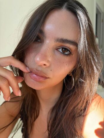 Full leaked Emily ratajkowski  page private onlyfans photo