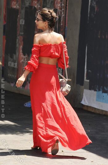 Full leaked Emily ratajkowski  page private onlyfans photo
