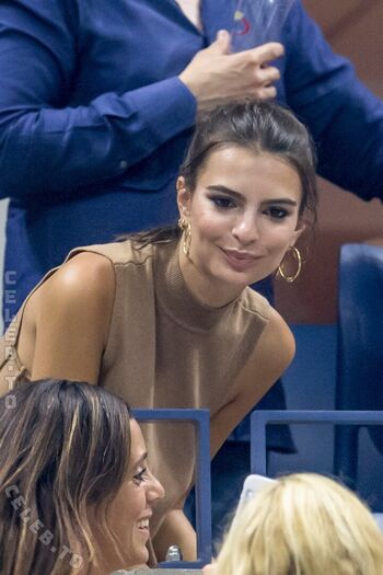 Full leaked Emily ratajkowski  page private onlyfans photo