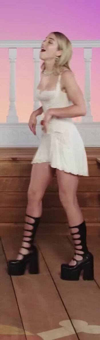 Full leaked Emily rudd private onlyfans photo