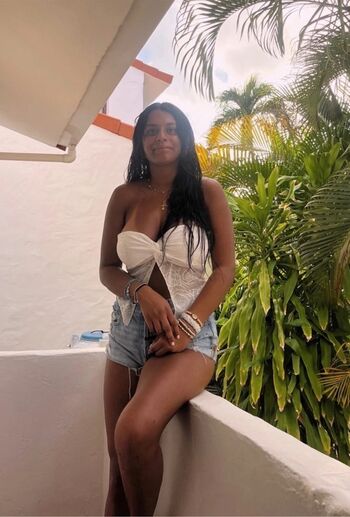 Full leaked Emily santttt private onlyfans photo