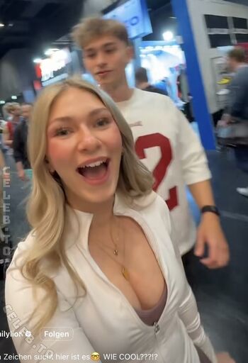 Full leaked Emilylior private onlyfans photo