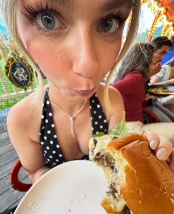 Full leaked Emilylior private onlyfans photo