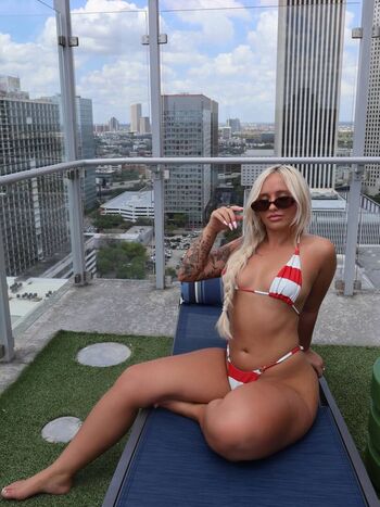 Full leaked Emilysmithh private onlyfans photo