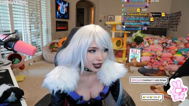 Full leaked Emiru  page private onlyfans photo