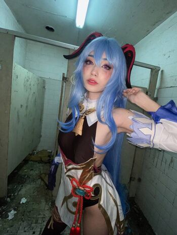 Full leaked Emiru private onlyfans photo