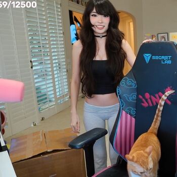 Full leaked Emiru  page private onlyfans photo