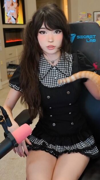 Full leaked Emiru  page private onlyfans photo