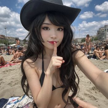 Full leaked Emiru page private onlyfans photo