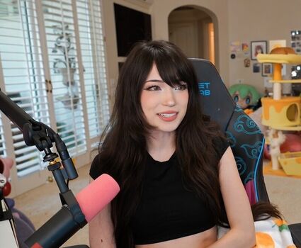 Full leaked Emiru private onlyfans photo