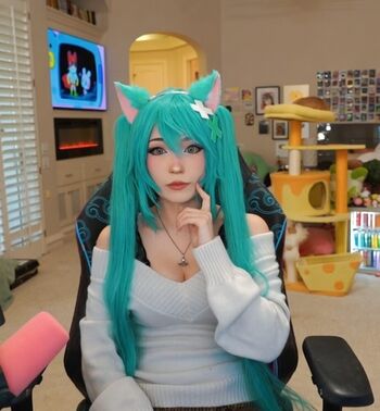 Full leaked Emiru private onlyfans photo