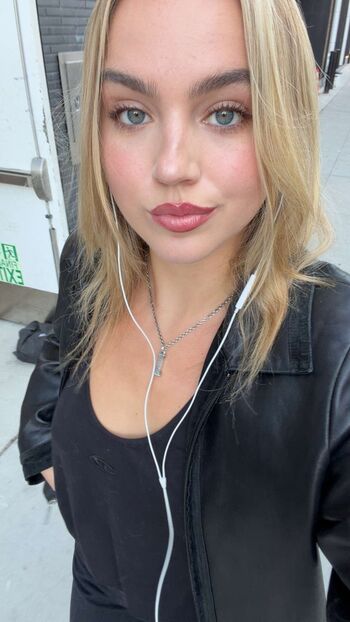 Full leaked Emma brooks private onlyfans photo