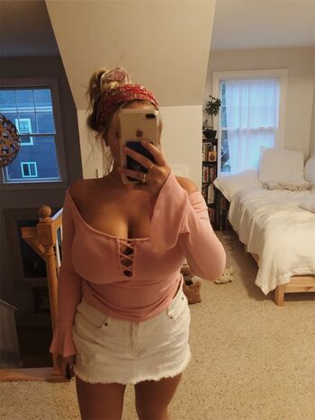 Full leaked Emma burzynski private onlyfans photo