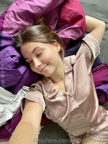 Full leaked Emma may  page private onlyfans photo