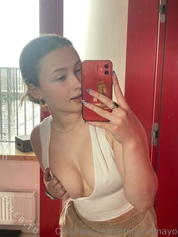 Full leaked Emma may  page private onlyfans photo