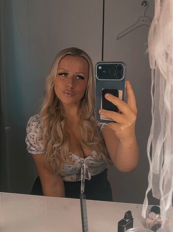 Full leaked Emma solander private onlyfans photo