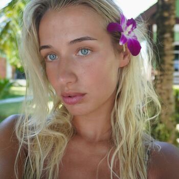 Full leaked Emma van tussenbroek page private onlyfans photo