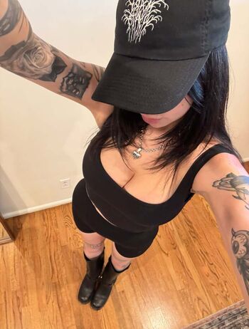 Full leaked Emmaloubeedie private onlyfans photo