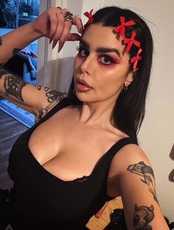 Full leaked Emmaloubeedie private onlyfans photo