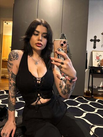 Full leaked Emmaloubeedie private onlyfans photo