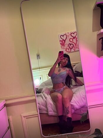 Full leaked Emmamonster private onlyfans photo