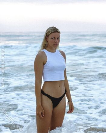 Full leaked Emmi schmidt page private onlyfans photo