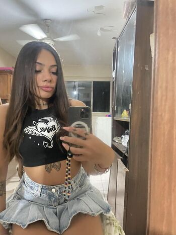 Full leaked Emmibrown private onlyfans photo