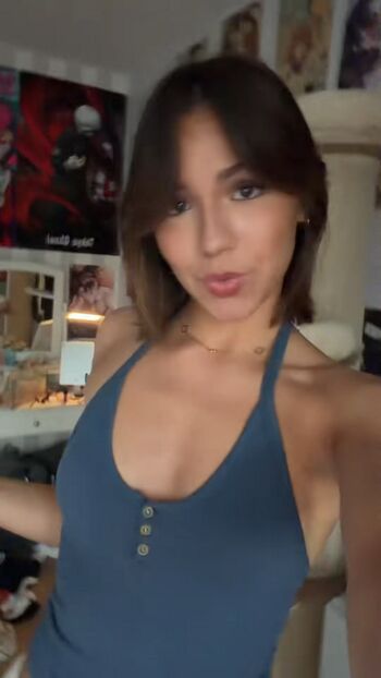 Full leaked Emmilovscats private onlyfans photo