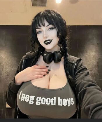 emmythegothmommy
