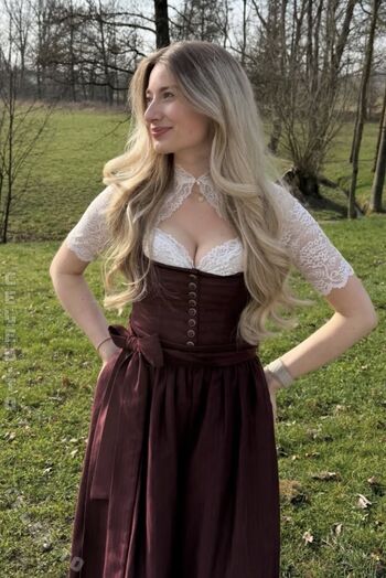 Full leaked Empresslaurasophie private onlyfans photo