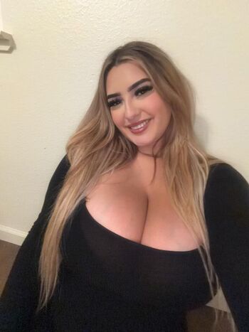 Full leaked Emptycupcakee private onlyfans photo