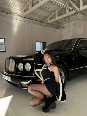 Full leaked Lily labeau/ private onlyfans photo