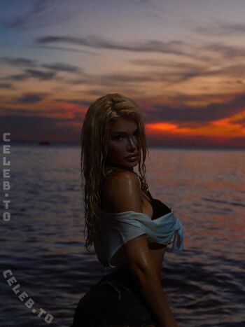 Full leaked Era istrefi page private onlyfans photo
