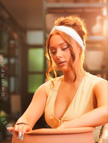 Full leaked Winiffer villar/ private onlyfans photo