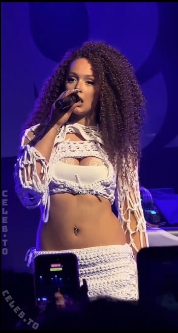 Full leaked Ellieleen / private onlyfans photo