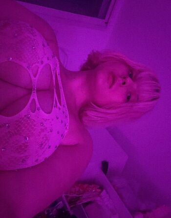 Full leaked Eriiiikaax page private onlyfans photo