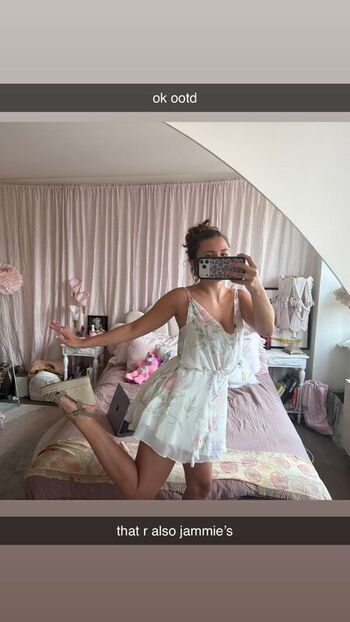 Full leaked Ester dobrik page private onlyfans photo