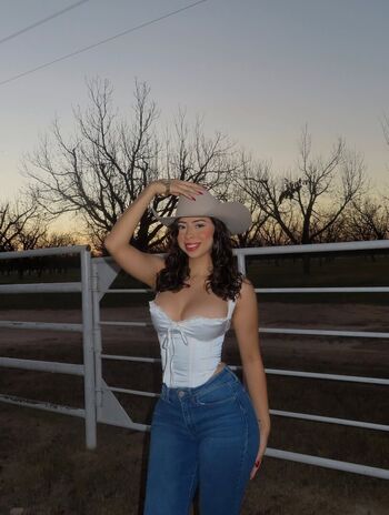 Estrella Stefanie Martinez