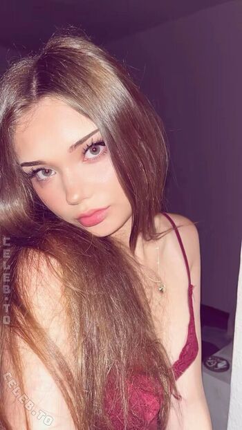 Full leaked Etiennee lng private onlyfans photo