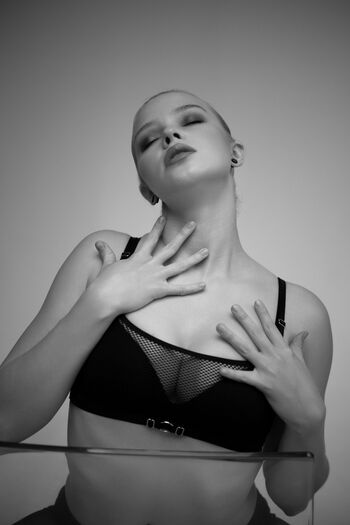 Full leaked Eva lee model private onlyfans photo