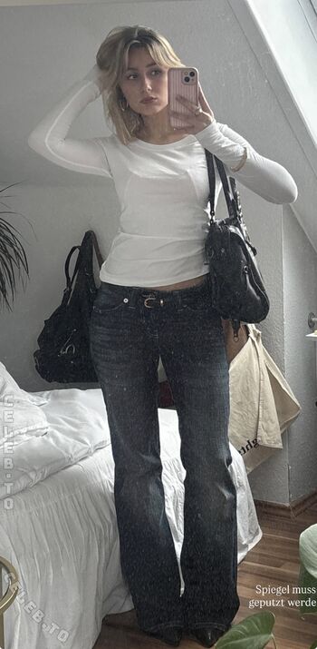Full leaked Evaaklm private onlyfans photo