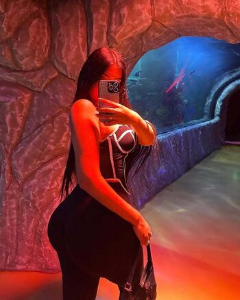 Full leaked Evelyn p v page private onlyfans photo