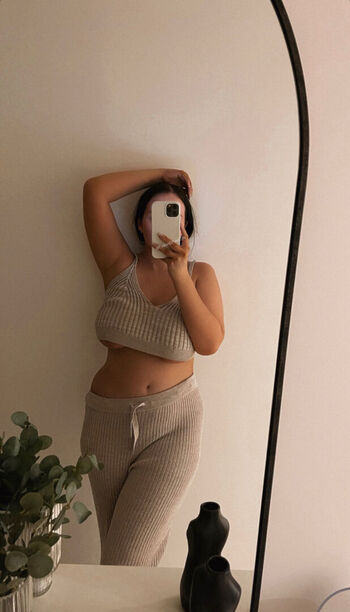 Full leaked Evelynwhite private onlyfans photo